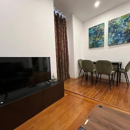 32 2 - Heart Of Lisbon Private Apartment, Bairro Alto Екстериор снимка