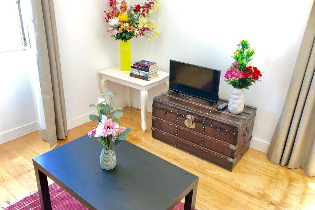 32 2 - Heart Of Lisbon Private Apartment, Bairro Alto Екстериор снимка