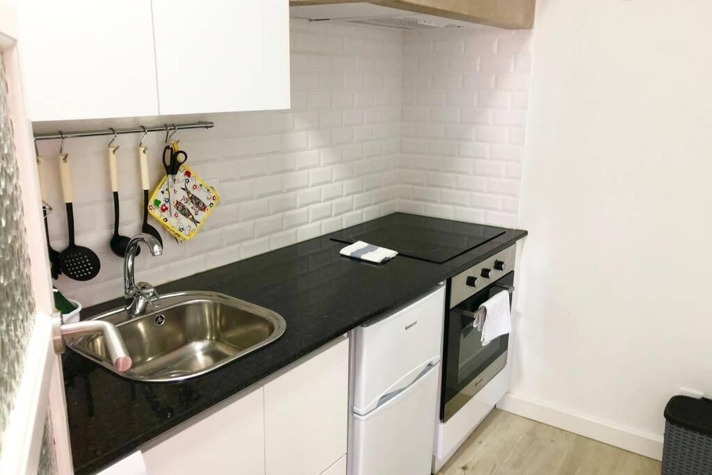 32 2 - Heart Of Lisbon Private Apartment, Bairro Alto Екстериор снимка