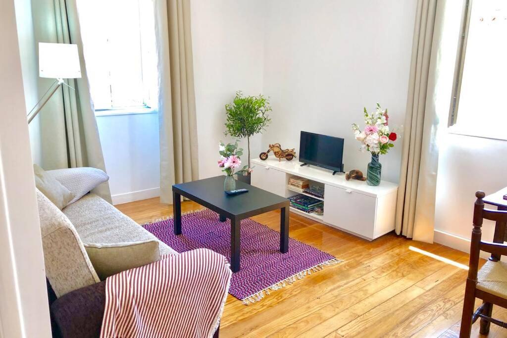 32 2 - Heart Of Lisbon Private Apartment, Bairro Alto Екстериор снимка