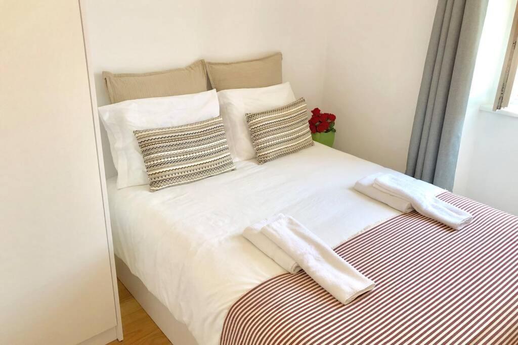 32 2 - Heart Of Lisbon Private Apartment, Bairro Alto Екстериор снимка