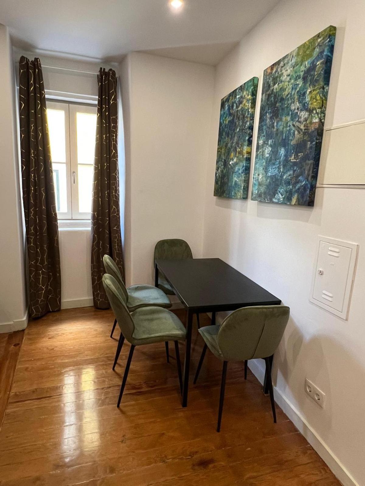32 2 - Heart Of Lisbon Private Apartment, Bairro Alto Екстериор снимка