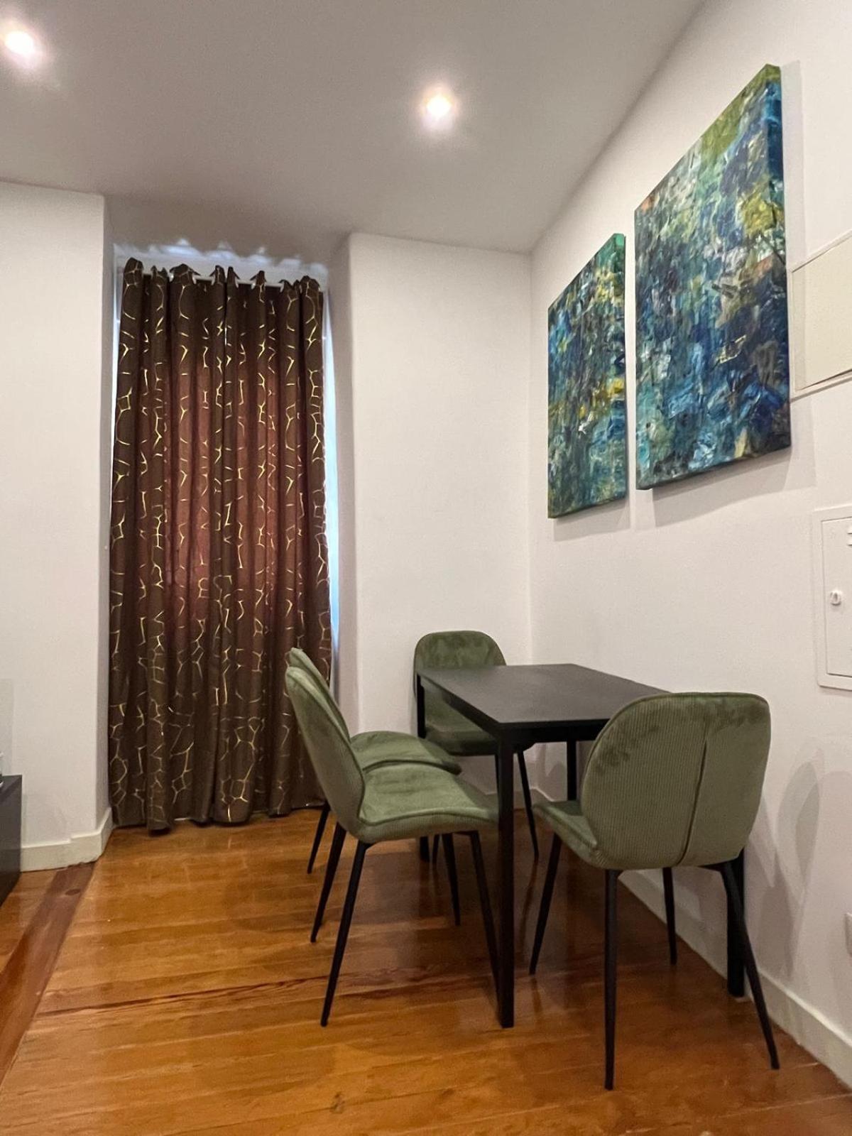 32 2 - Heart Of Lisbon Private Apartment, Bairro Alto Екстериор снимка